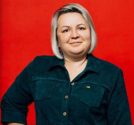 Климович Наталия Александровна – экономист, консультант по студенческим работам.